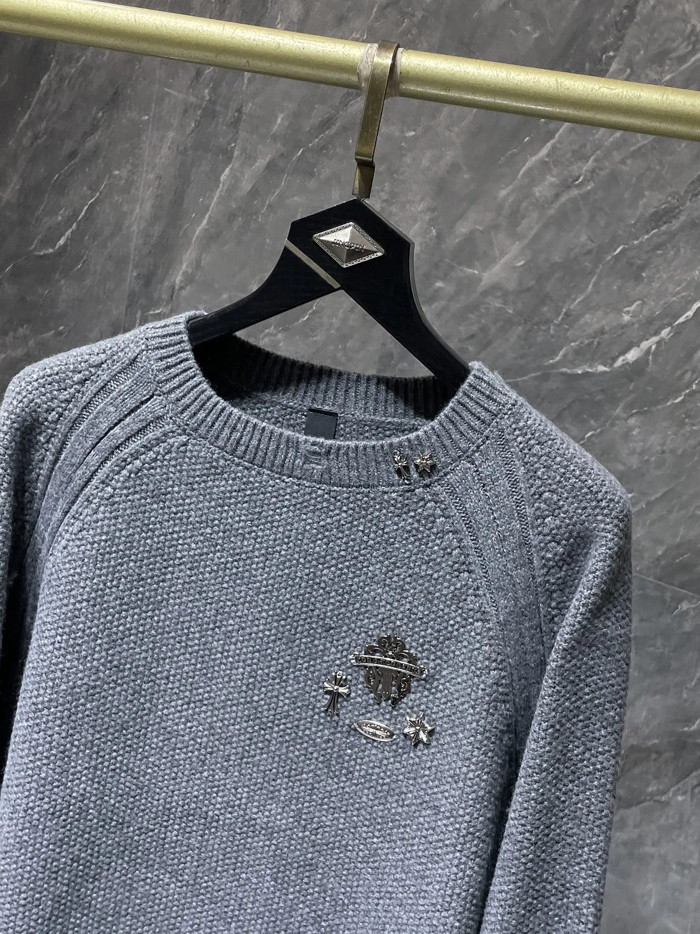 P236 Chrome Hearts 🍁Autumn and winter sweater series🍁 Cross metal➕hole treatment Selected high-quality wool blended knitted fabric Non-common version on the market Recommended colors: black gray white